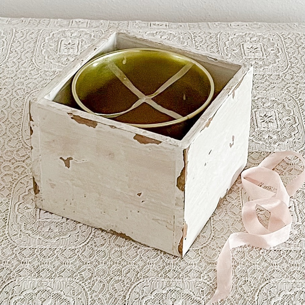 Chippy White Flower Box Centerpiece for Floral Arrangement Fresh or Dried